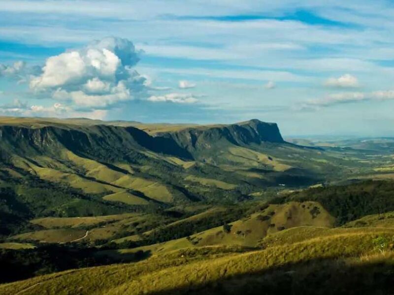 1057824575-serra-da-canastra