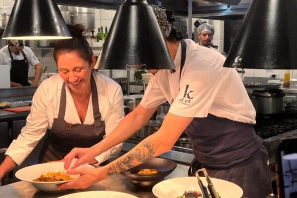 Chef Claudia Krauspenhar celebra gastronomia curitibana com chefs Dário Costa, Caio Soter, Rubens Catarina e Kaywa Hilton