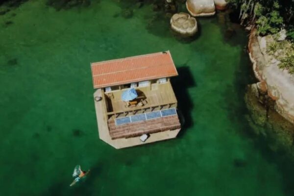 Paraty oferece casa flutuante e passeios exclusivos, destaca Wind Charter