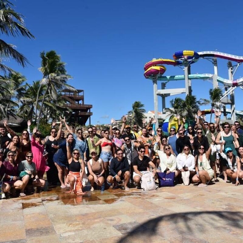 Azul Viagens leva agentes ao Beach Park e Canoa Quebrada para imersão e apoio ao hexacampeonato da Seleção