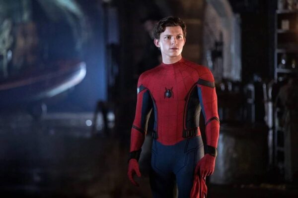 Tom Holland perde concurso de sósias do Homem-Aranha