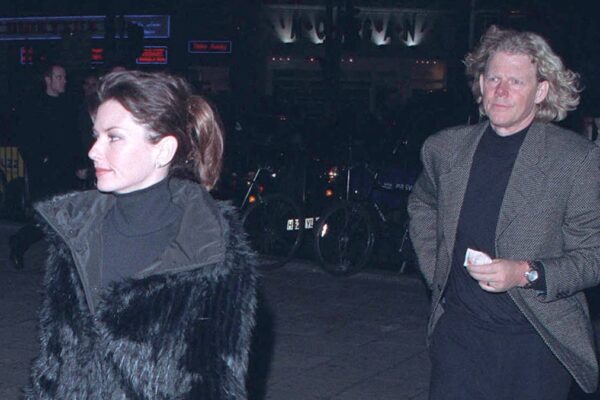 Shania Twain detalha parceria musical com Robert John Lange