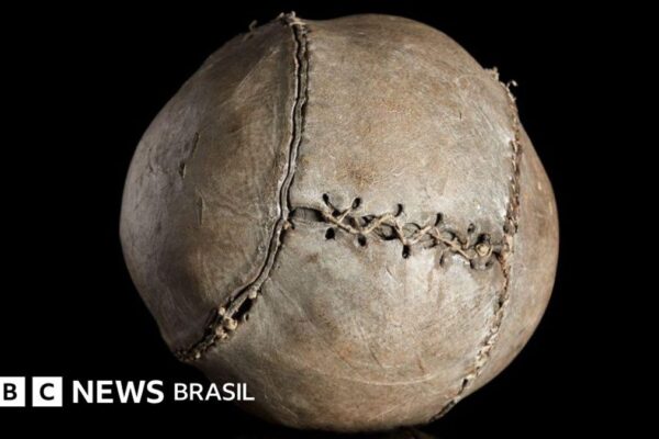 Relíquia escocesa chega a Miami para jogo mundial