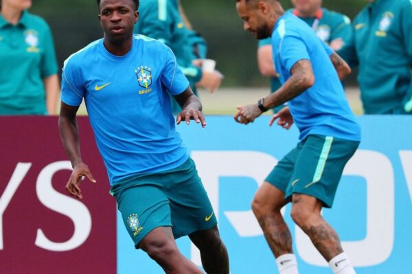 Carlo Ancelotti define Brasil contra Escócia em Miami