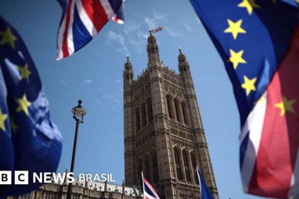 Keir Starmer renuncia após uma década de Brexit