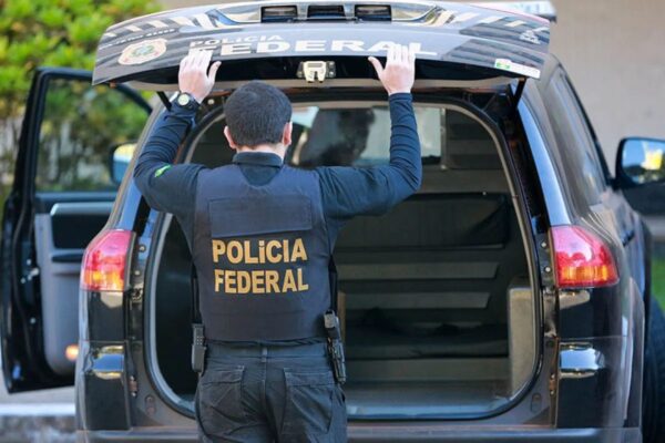 Polícia Federal investiga ex-diretores das Lojas Americanas
