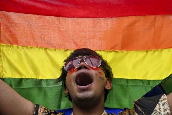 Fifa autoriza bandeiras LGBTQIAPN+ em Egito e Irã
