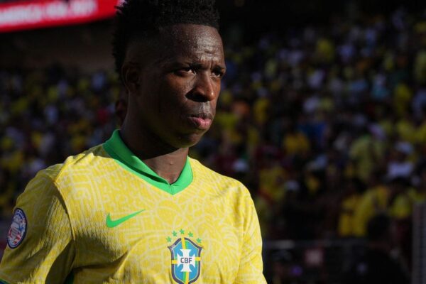 Vinícius Júnior e astros mantêm sequência de gols