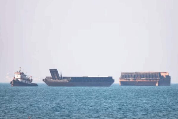 OMI interrompe evacuação marítima no Estreito de Ormuz