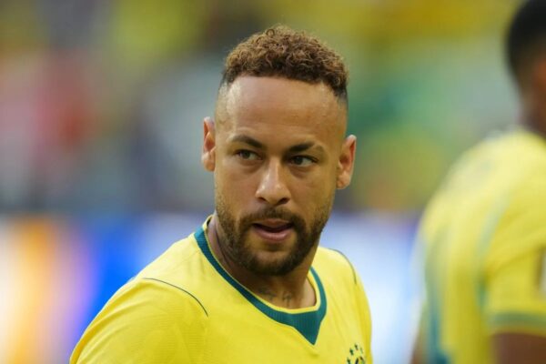Neymar Jr. acumula fortuna de R$ 6,5 bilhões aos 34 anos