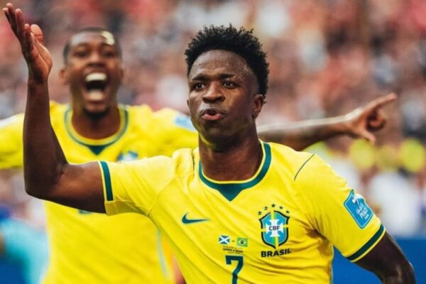 Samir Xaud cobra Gianni Infantino sobre critérios do VAR