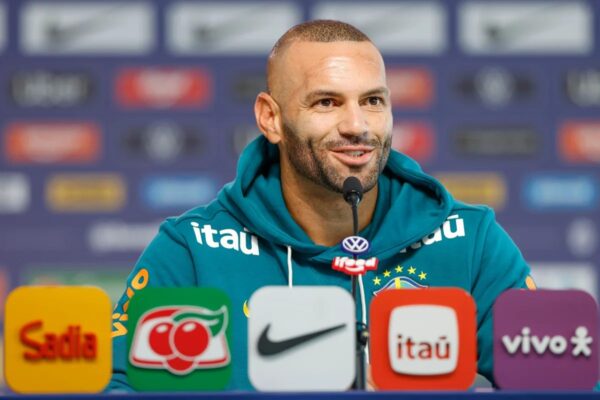 Cruzeiro e Grêmio jogam na Arena BRB Mané Garrincha