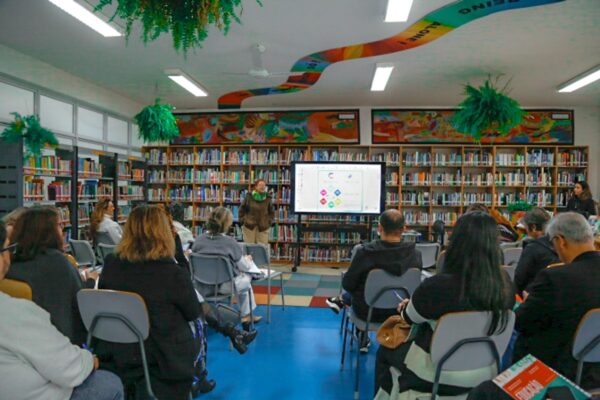 Escola Castanheiras recebe gestores da Academia Líderes de Educação