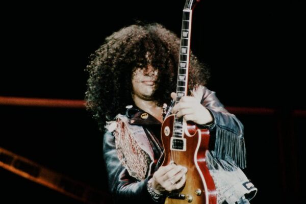 Slash compara solo de Sweet Child O' Mine ao sexo