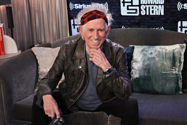 Keith Richards critica artistas que evitam turnês musicais