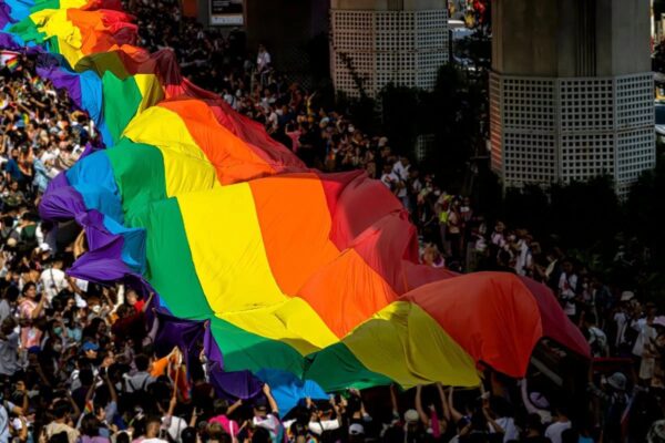 Brasil registra 50 mortes por LGBTfobia em 2026