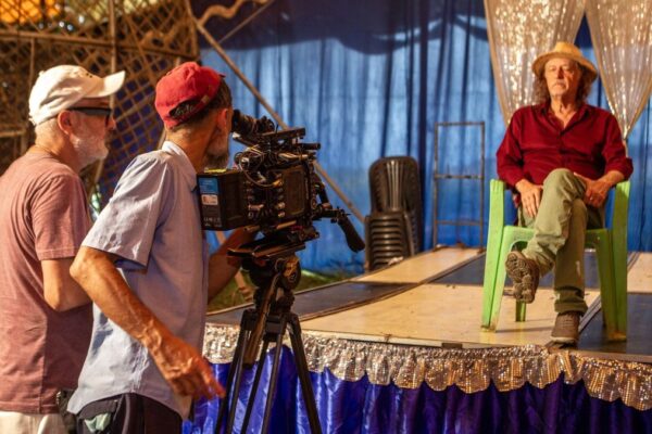 Lírio Ferreira exibe documentário sobre Alceu Valença