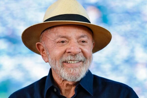 Luiz Inácio Lula da Silva libera R$ 550 milhões para diesel
