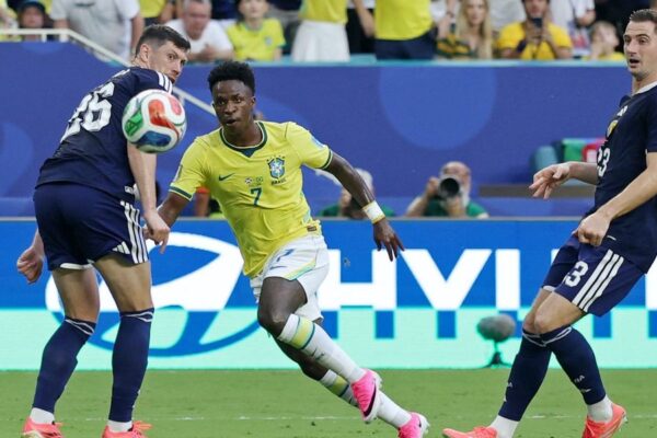 Brasil enfrenta Japão em duelo eliminatório da Copa 2026