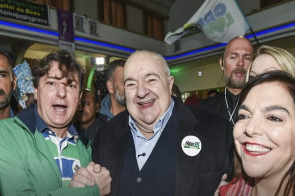 MDB confirma candidaturas de Rafael Greca e Alvaro Dias