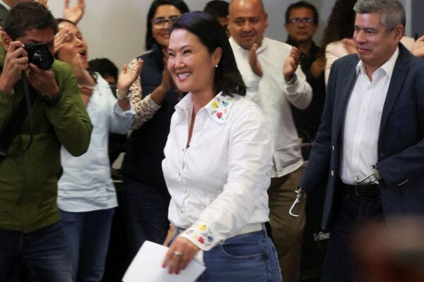 Keiko Fujimori vence eleição presidencial no Peru