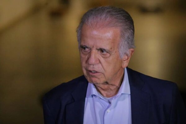 José Múcio viaja a Caracas para coordenar auxílio humanitário