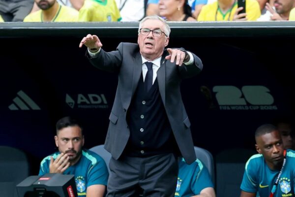 Carlo Ancelotti atinge dez vitórias na Seleção Brasileira
