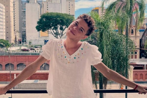 Pedro Arimateya revela affair com Dudu Camargo no programa TV