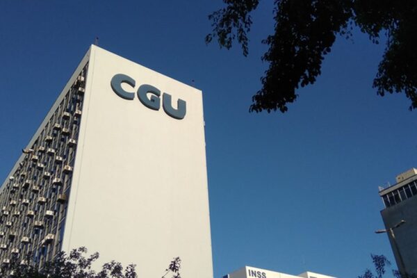 Controladoria-Geral da União lança plataforma Informa.BR com IA