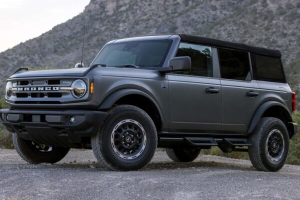 Ford convoca 777 mil veículos para reparos técnicos