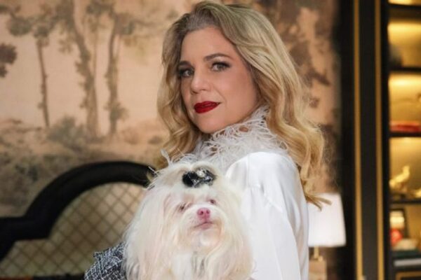 Isabel Teixeira muda visual na novela Quem Ama Cuida