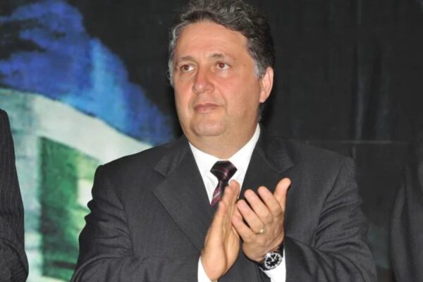 Anthony Garotinho nega envolvimento de Flávio Bolsonaro em festa
