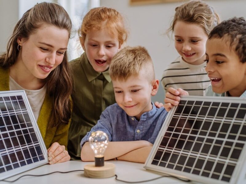Escolas debatem emissões de carbono com estudantes brasileiros