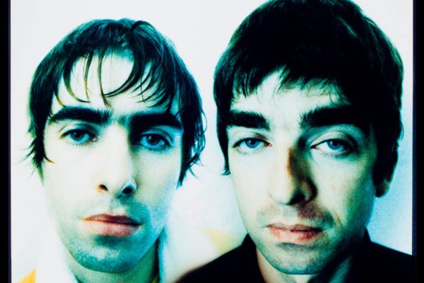 Oasis e Blur definiram o movimento Britpop nos anos 90