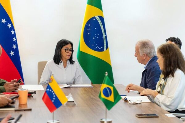 José Múcio Monteiro negocia auxílio contínuo à Venezuela