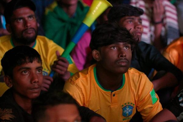 Rafael Bergamaschi exibe documentário sobre futebol em Bangladesh