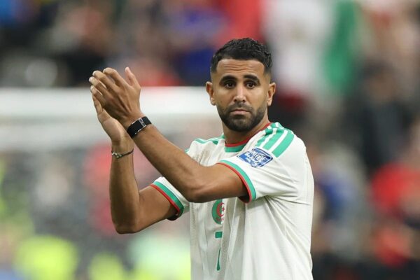Riyad Mahrez encerra trajetória na seleção da Argélia