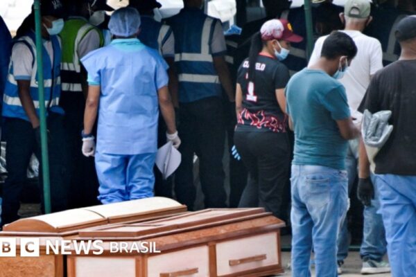 Autoridades transformam Los Silos em necrotério após terremotos