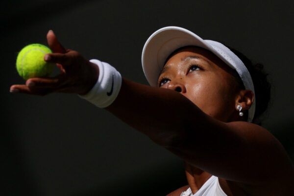 Naomi Osaka avança às oitavas de final em Wimbledon