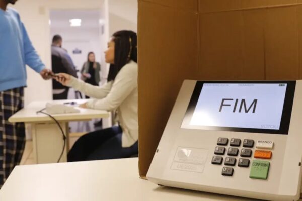 Partidos devem registrar candidaturas até 15 de agosto