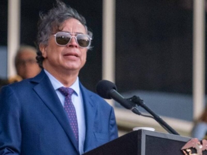 Gustavo Petro antecipa discurso de despedida na Colômbia