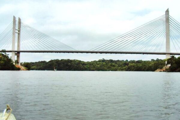 Mauro Vieira e Jean-Noël Barrot eliminam visto na Guiana