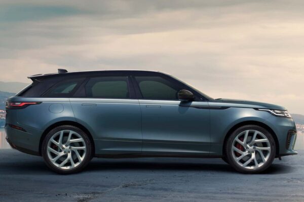 Land Rover prepara nova geração do Range Rover Velar