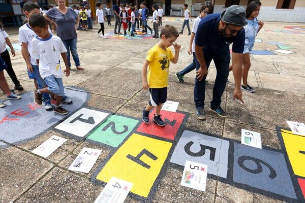 Governo federal altera calendário escolar para Copa Feminina