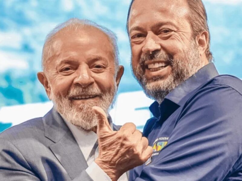 Alexandre Silveira propõe veto a venda de mineradoras